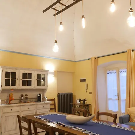 Salita Al Borgo Casa In Corte Privata Verzuolo