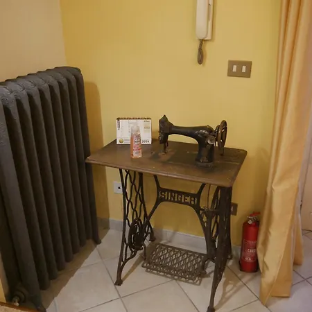 Salita Al Borgo Casa In Corte Privata * Verzuolo