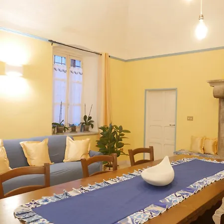Salita Al Borgo Casa In Corte Privata Verzuolo