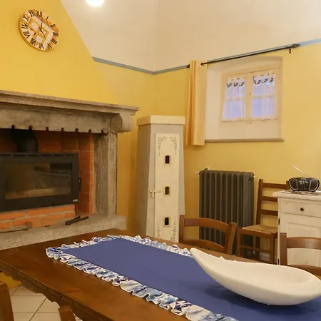 Salita Al Borgo Casa In Corte Privata * Verzuolo